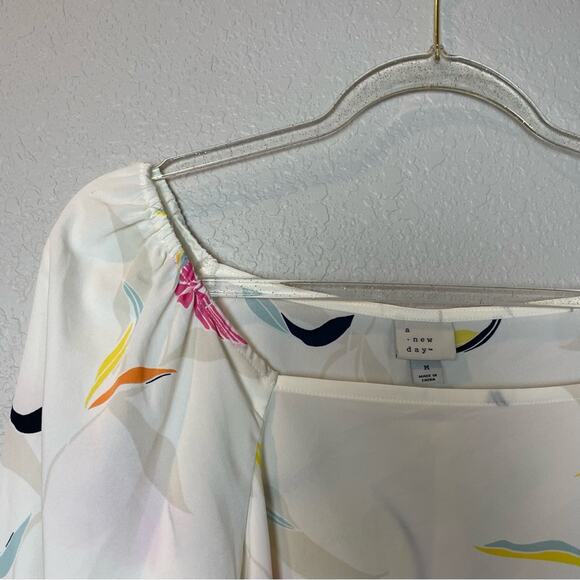 A NEW DAY Floral Squareneck Browse w/Fun Sleeves Size M - Picture 2 of 6